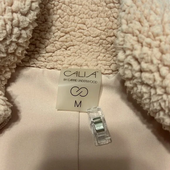 Calia pink Sherpa Vest, zip up size med - Picture 3 of 6